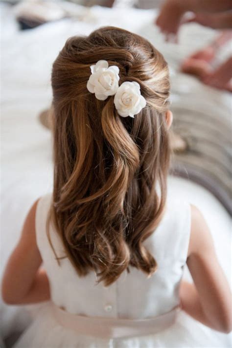 Liso Penteado Daminha Solto - 40 fotos de penteado para daminha que são de arrancar suspiros