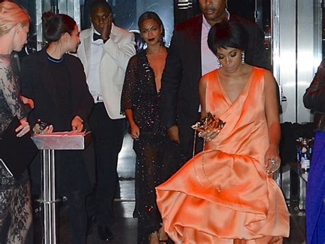 Celeb Extra Phun: The Most Embarrassing Celeb Moments! - ljvbcci