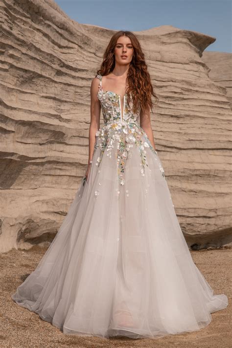 The White Flower Bridal Shop: San Diego Wedding Dresses & Alterations