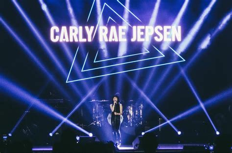 ‘EMOTION’ by Carly Rae Jepsen is Still a Great Pop Album