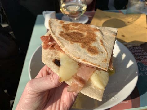 Sbionta - dobre miejsce na obiad w Rimini - tymrazem.pl