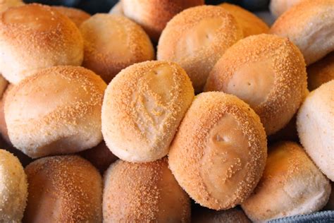 Pinoy Recipes: Crispy Pandesal