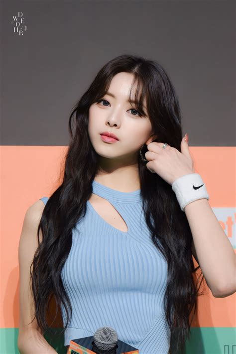 230319 ITZY Yuna - KCON 2023 in Thailand | kpopping