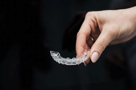 Капы (элайнеры) для выравнивания зубов Invisalign в СПб | Цены на ...