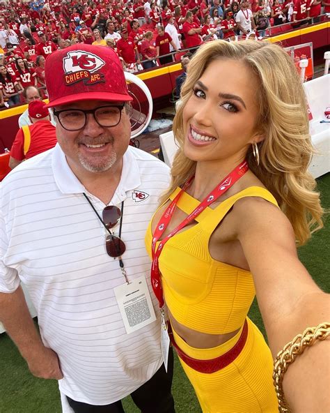 Sideline Style: Chiefs vs Chargers on Amazon Prime – Living Gracefully