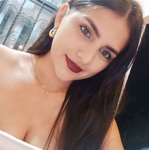 Andrea Carolina