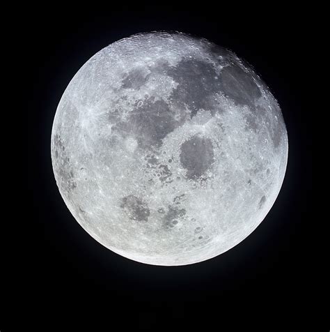 Unser Mond - wissenschaft.de
