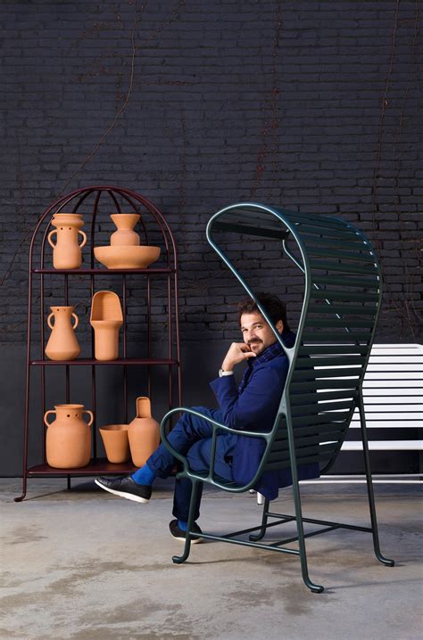 Gardenias Vase No. 1 & designer furniture | Architonic