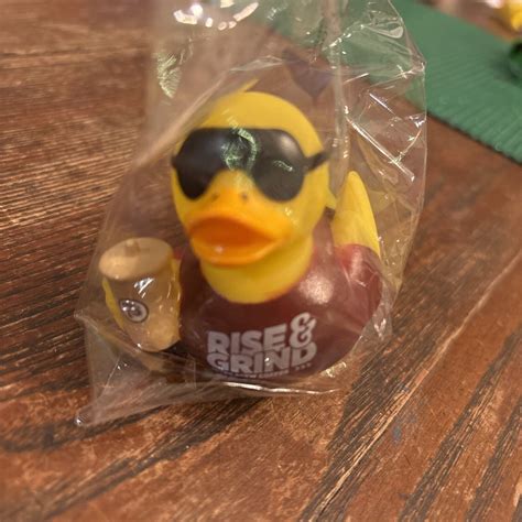 7 Brew Duck Limited Edition Coffee Jeep Sunglasses Maroon 7brew RISE