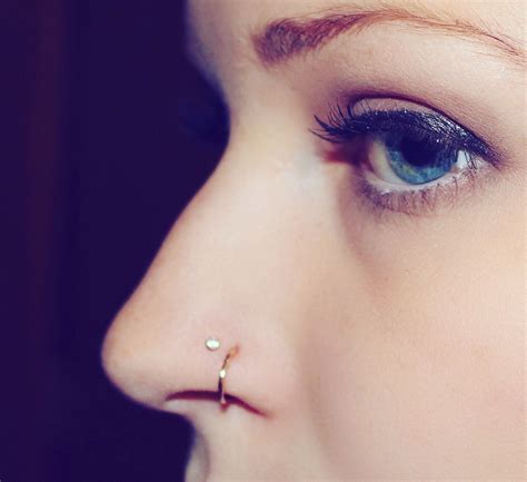 Quanto Custa Para Colocar Um Piercing No Nariz - Piercing no Nariz: dicas, cuidados e joias | Piercings | BlendUp