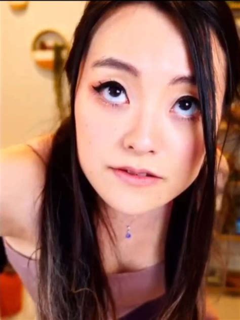 I can't get over how gorgeous and inviting her face is : r/Potastic_Jeannie