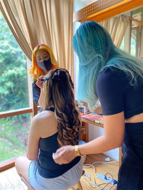 From Freelancing To Flipping Cards — 13 Malaysians Share How They Earn