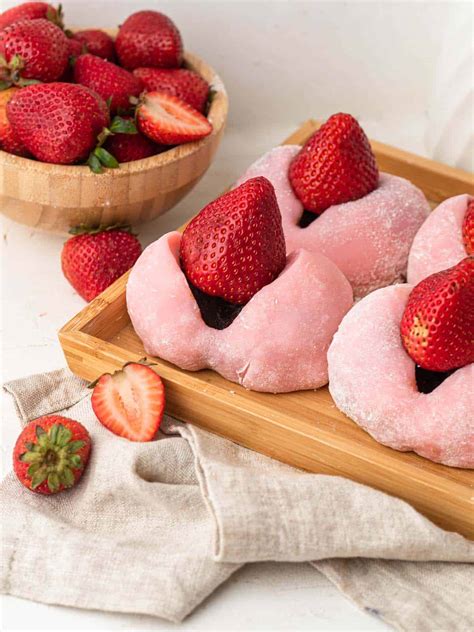 Delicious Strawberry Mochi with Red Bean Paste Filling