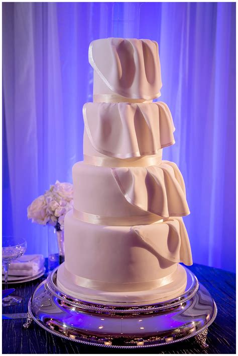 Modern City Chic: Real Atlanta Wedding Inspiration - Lemiga Events