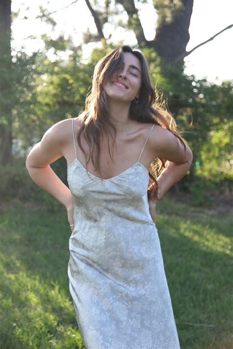 Meet Raychel Roberts the Model/Mom Behind Chasseresse, an Online Site ...