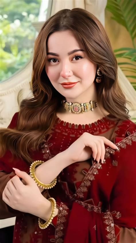 Hania Amir Hd Wallpaper