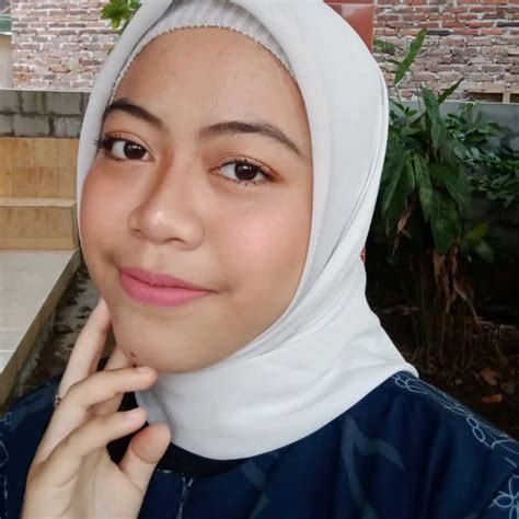 dini safitri retail cashier pt lion super indo linkedin