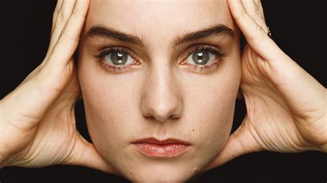 Sinead O'connor 1990 - Sinéad O'Connor - Feel So Different Live 1990 HD ...