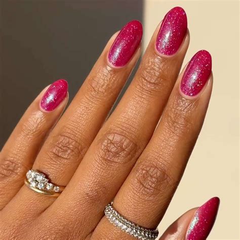 18 Berry Nail Ideas for a Sweet, Juicy Manicure