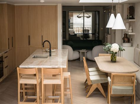 London Chepstow Road - Furniture Gallery