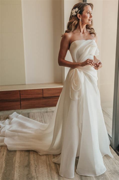 SAINT Bridal Couture Wedding Dress Save 42% - Stillwhite