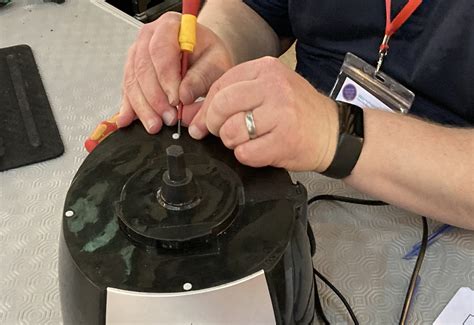 Earley Repair Cafe: We’ll do our best to fix it – Wokingham.Today