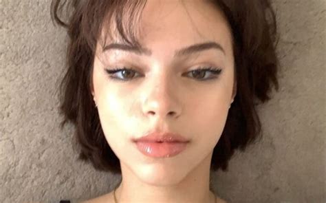 Carly Jane OnlyFans: Bold Persona, Playful Energy & Personalized