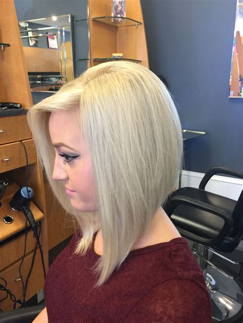 Blonde inverted bob Blonde Bob Hairstyles, Lob Hairstyle, Hairstyles ...