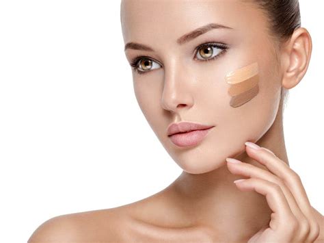 9 Top Non-Comedogenic Foundations: Avoid Acne and Breakouts!