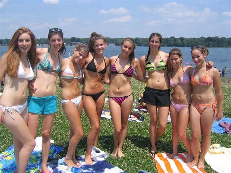 Group Of Girls In Bikini-42 by tummy-female on DeviantArt