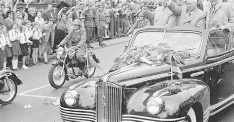 World History Minute: Khrushchev Denounces Stalin | WBEZ Chicago