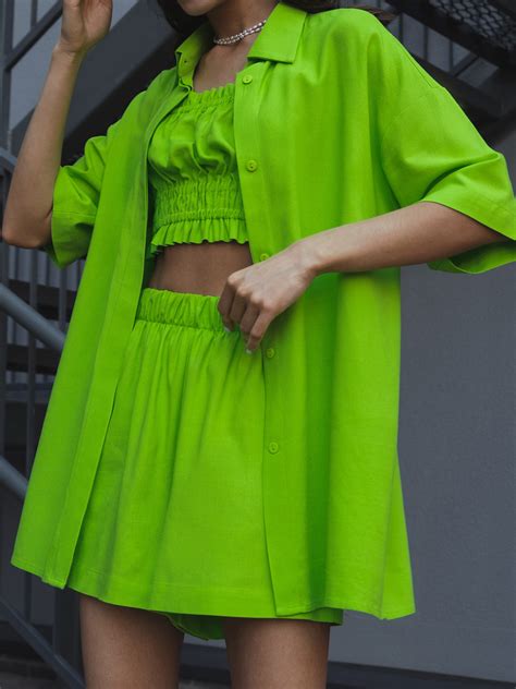 Льняная рубашка с короткими рукавами :: LICHI - Online fashion store