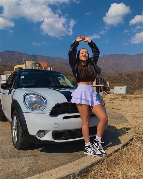 Michelle Corona (@michellecomi) • Instagram photos and videos