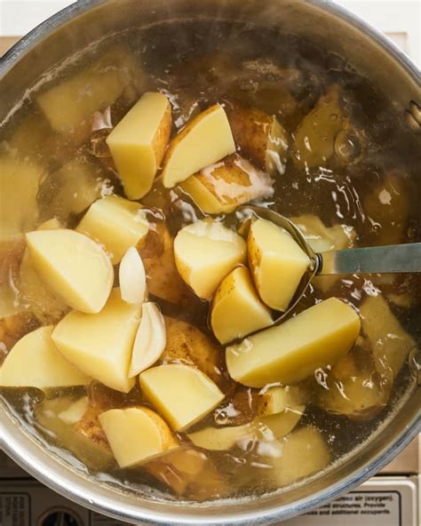 how long do potatoes take to boil for mashed potatoes