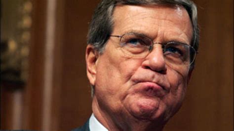 Sen. Trent Lott Announces Resignation - CBS News