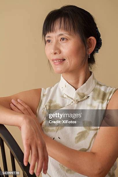 mature asian women fotos stock  high res pictures  images
