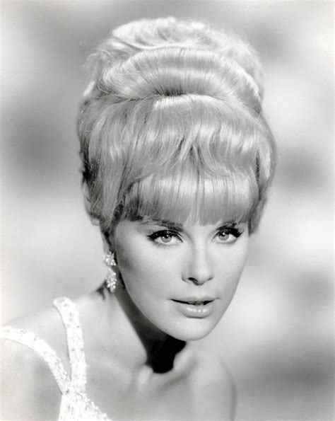Blond, deutsch, anständig: Elke Sommer - Sexsymbol der 60er Jahre - n-tv.de