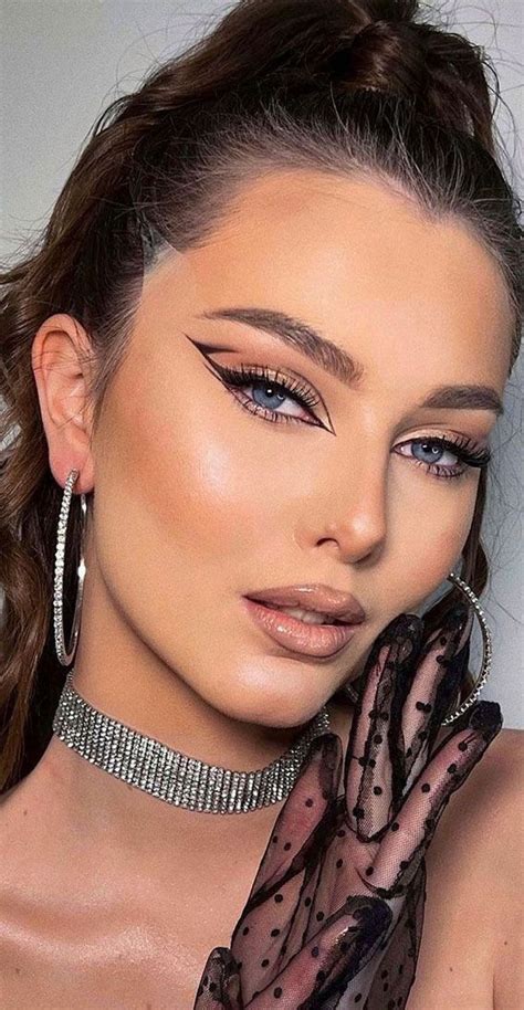 #trendsinbeauty #makeup #avedaibw | Fashion makeup, Gorgeous makeup ...