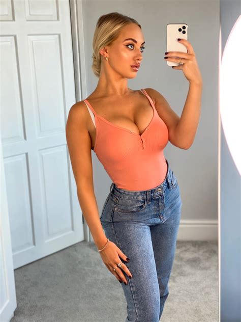 Rhiannon Blue 50% OFF ⚠️‼️ on Twitter: "Morning 👸🏼…