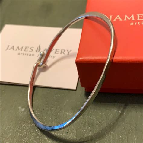 how to put a james avery charm on bracelet