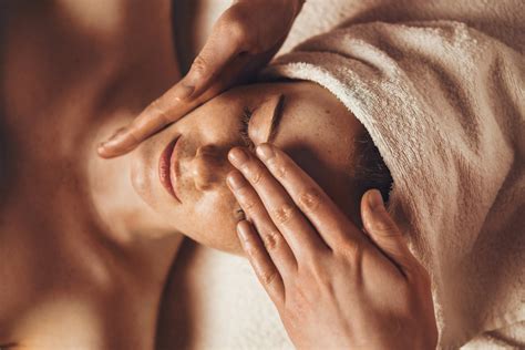 Beyond Relaxation: The Unexpected Benefits Of Sensual Massage In Milwaukee Image 12