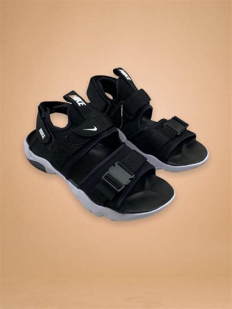 Босоножки сандали nike — цена 1500 грн в каталоге Сандалии Купить ...