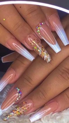 Ideias De Postiça Realista - 54 ideias de Postiça realista | unhas enfeitadas, unhas compridas ...