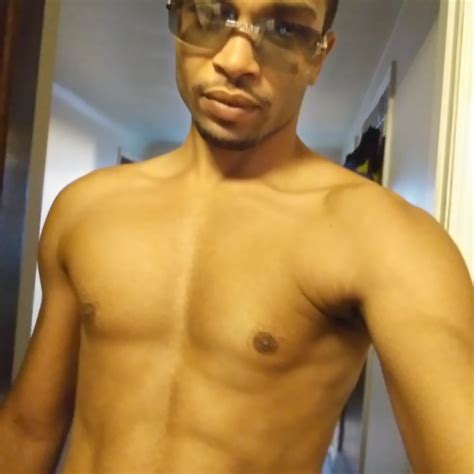 Nyomi Banks - Luna could be getting ready to molt!!... | Facebook