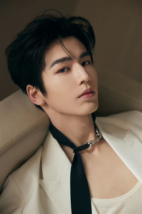 truong lang hach  pha su nghiep hut fan nho visual  tuong