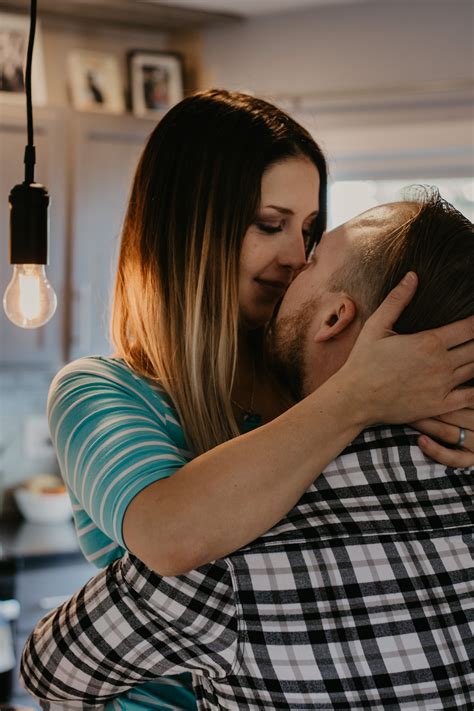 Kate-Kozar-Photography-Couples-In-Home-Session-1013 | Showit Blog