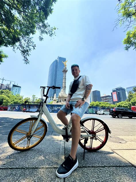 EL REPARTIDOR DE PIZZA (KATRIN CARVAJAL) | Beto Dreams | Facebook