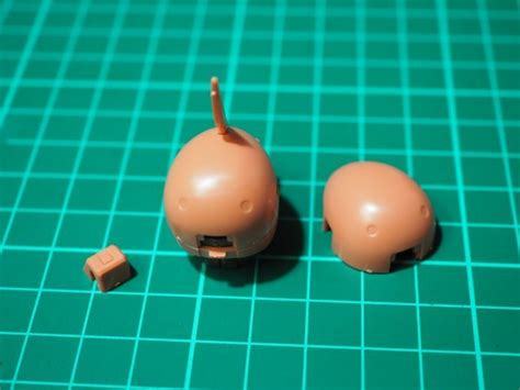 CMR01 ジャンク バンダイ MG 1/100 シャア専用 ザクⅡ Ver.2.0 頭部のみ ジャンク部品取り 完成品(完成品)｜売買された ...