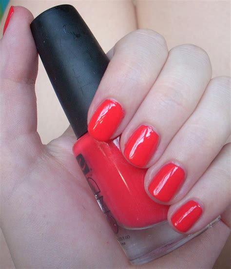 best coral nail polish | Through The Looking Glass