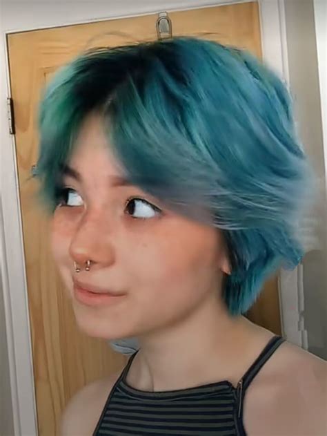 Wolfcut hairstyle | Really short hair, Hair inspiration short, Short ...